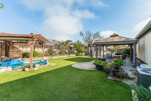 5869 E Mono Street, Fresno, CA 93727