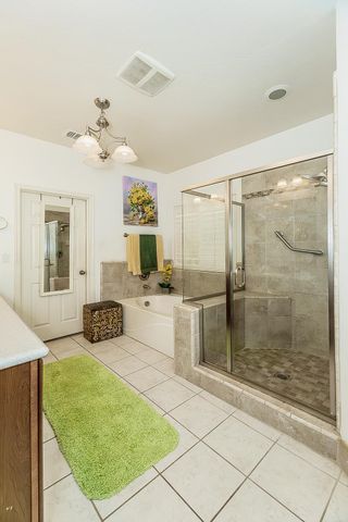 5869 E Mono Street, Fresno, CA 93727