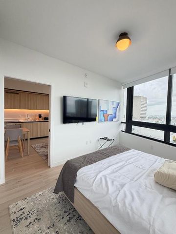 225 N Miami Avenue 3502, Miami, FL 33128