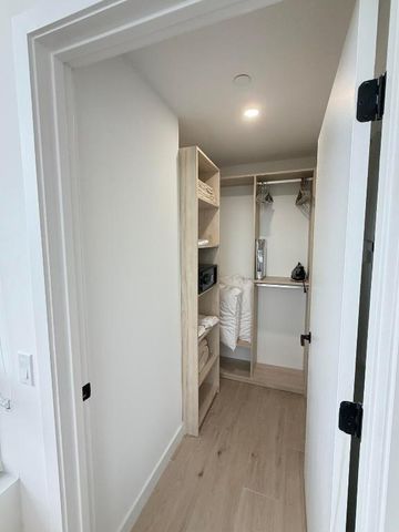 225 N Miami Avenue 3502, Miami, FL 33128