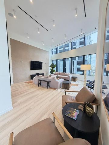 225 N Miami Avenue 3502, Miami, FL 33128