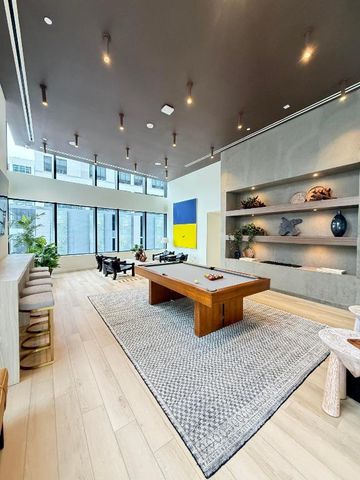 225 N Miami Avenue 3502, Miami, FL 33128