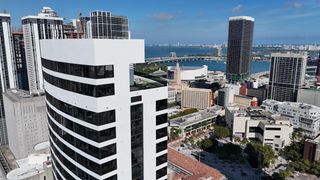 225 N Miami Avenue 3502, Miami, FL 33128