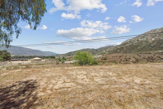 9231 Gawn Trl, Moreno Valley, CA 92557