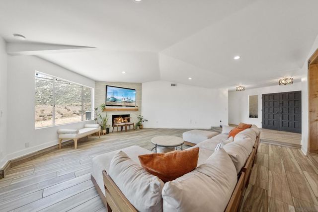 9231 Gawn Trl, Moreno Valley, CA 92557