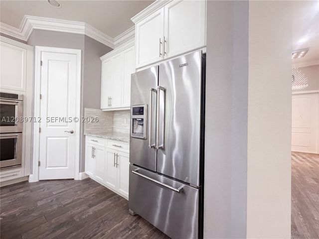 7990 NW 112th Ter, Parkland, FL 33076