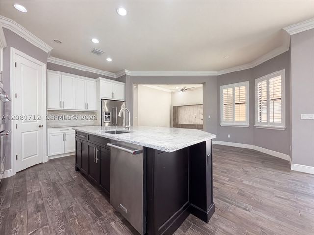 7990 NW 112th Ter, Parkland, FL 33076
