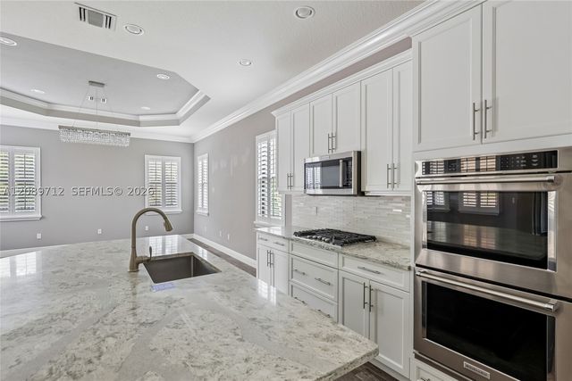 7990 NW 112th Ter, Parkland, FL 33076