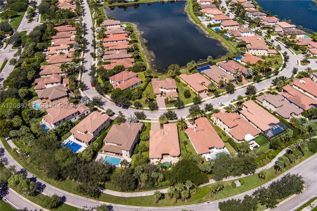 7990 NW 112th Ter, Parkland, FL 33076