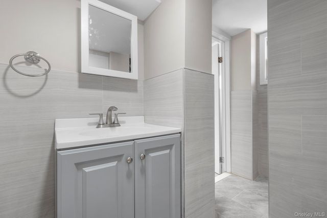155 Voss Avenue, Yonkers, NY 10703