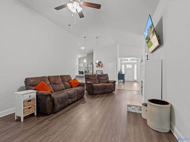 14275 Wildflower Drive, Harvest, AL 35749