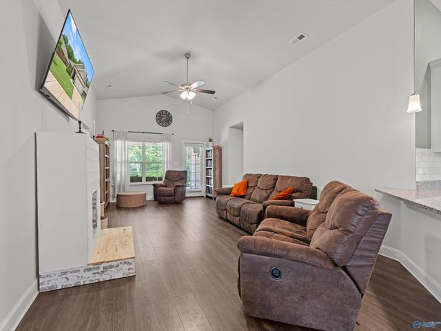 14275 Wildflower Drive, Harvest, AL 35749