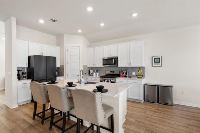 405 Mountain Sky BND, Leander, TX 78641