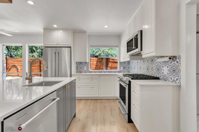 3808 Oak Creek DR, Austin, TX 78727