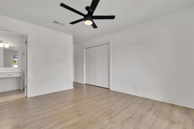 3808 Oak Creek DR, Austin, TX 78727