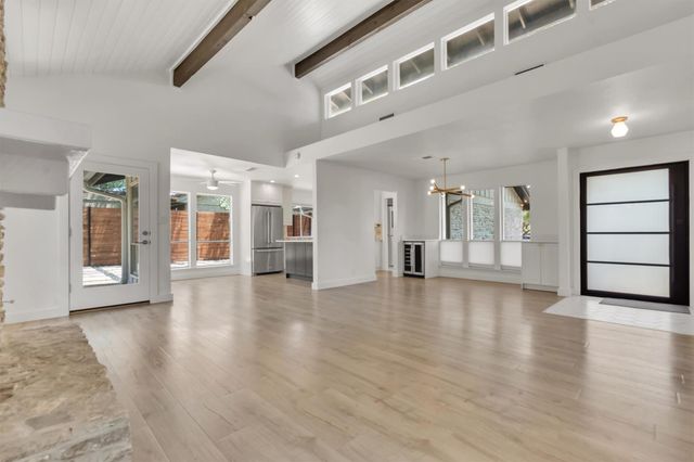 3808 Oak Creek DR, Austin, TX 78727
