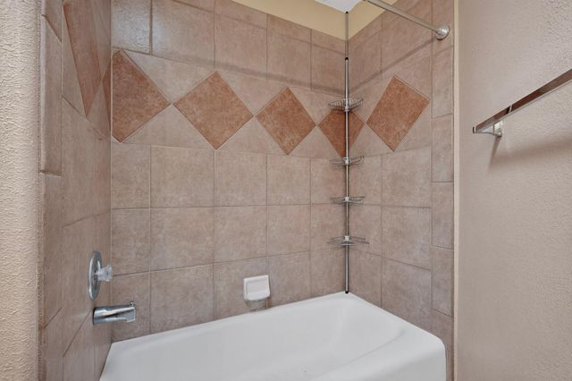 10009 Irbid Road NE, Albuquerque, NM 87122