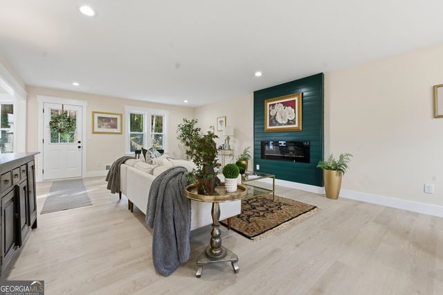 1931 Oak Branch Way, Stone Mountain, GA 30087