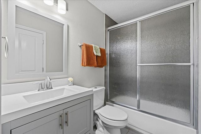 59 Hideaway Drive, Friendswood, TX 77546