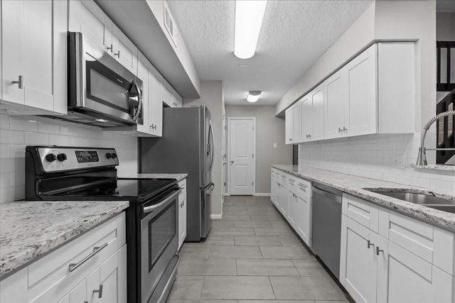 59 Hideaway Drive, Friendswood, TX 77546