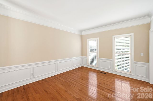 6821 Hollow Oak Drive, Charlotte, NC 28227