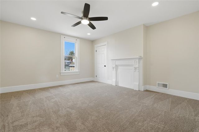 59 Maplewood Ave, Crafton, PA 15205