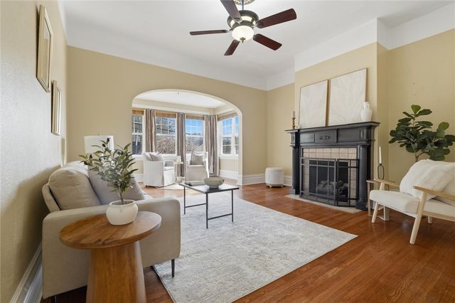 59 Maplewood Ave, Crafton, PA 15205