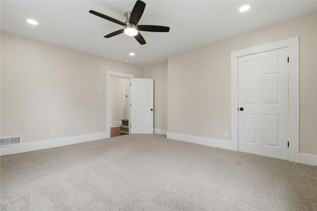 59 Maplewood Ave, Crafton, PA 15205