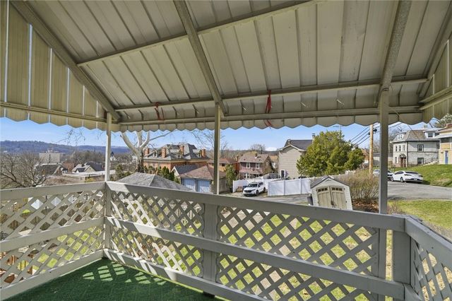 59 Maplewood Ave, Crafton, PA 15205