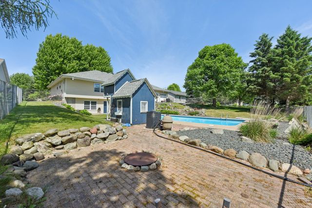 908 Martys Way, Osceola, WI 54020