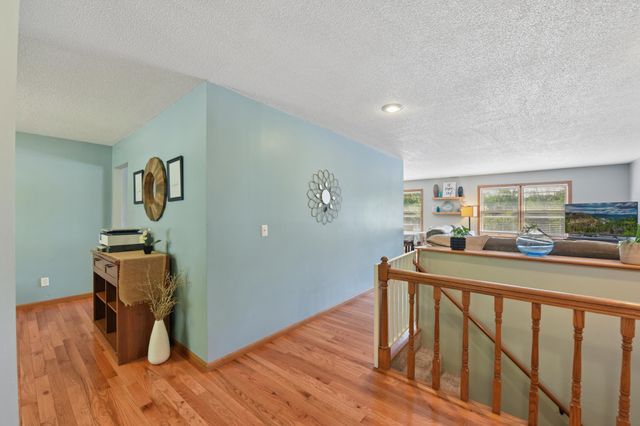 908 Martys Way, Osceola, WI 54020