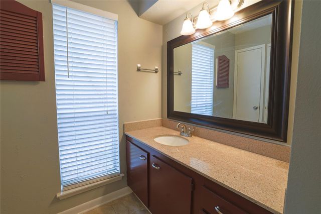 9844 Oriole, Conroe, TX 77385