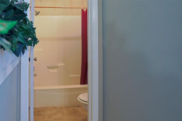 9844 Oriole, Conroe, TX 77385