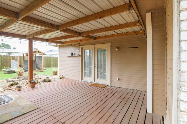 9844 Oriole, Conroe, TX 77385