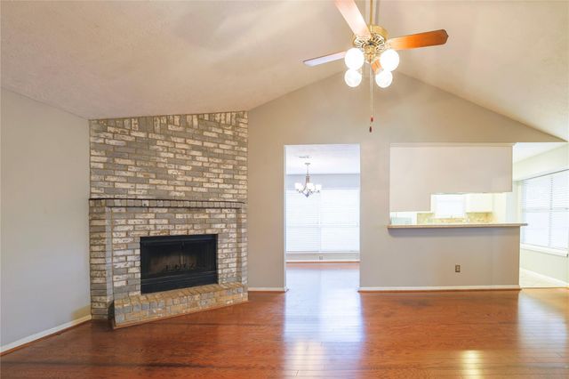 9844 Oriole, Conroe, TX 77385