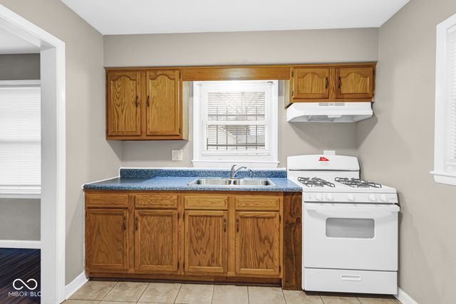 2308 W 16th Street, Anderson, IN 46016