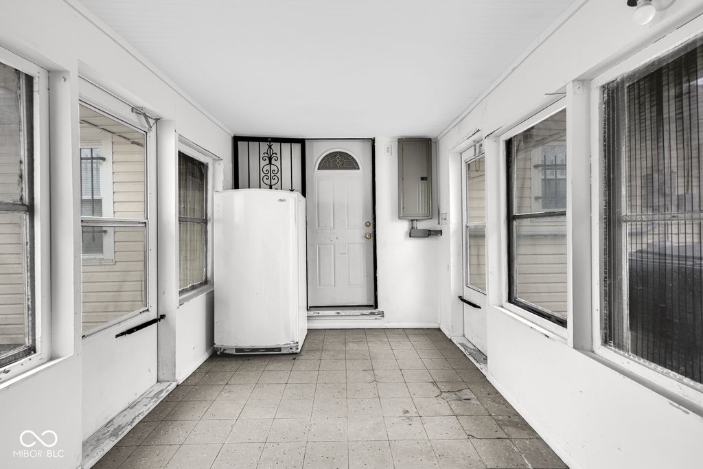 2308 W 16th Street, Anderson, IN 46016