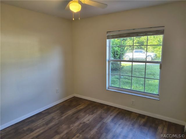7999 N Merrimac Way, Citrus Springs, FL 34434