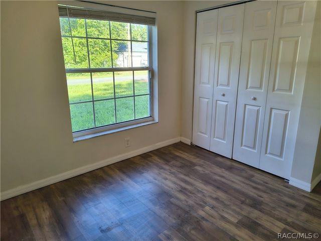 7999 N Merrimac Way, Citrus Springs, FL 34434