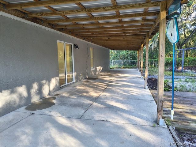 7999 N Merrimac Way, Citrus Springs, FL 34434