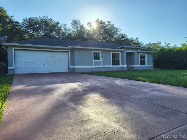 7999 N Merrimac Way, Citrus Springs, FL 34434