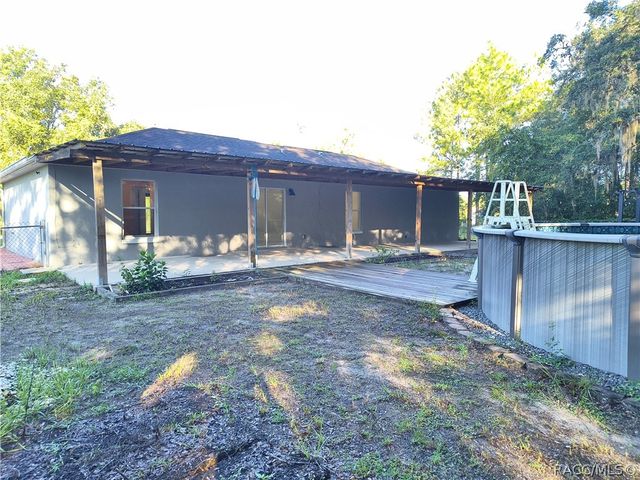 7999 N Merrimac Way, Citrus Springs, FL 34434