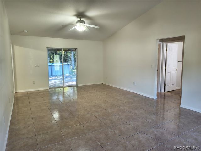 7999 N Merrimac Way, Citrus Springs, FL 34434