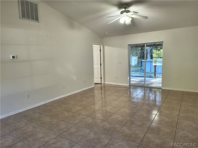 7999 N Merrimac Way, Citrus Springs, FL 34434