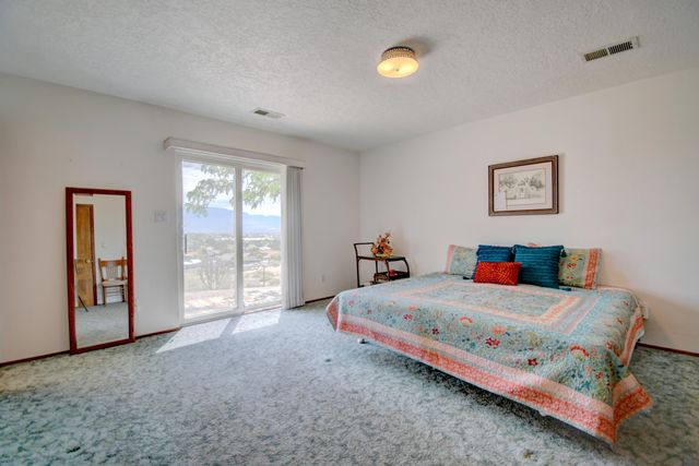 1195 Comanche Court SE, Rio Rancho, NM 87124