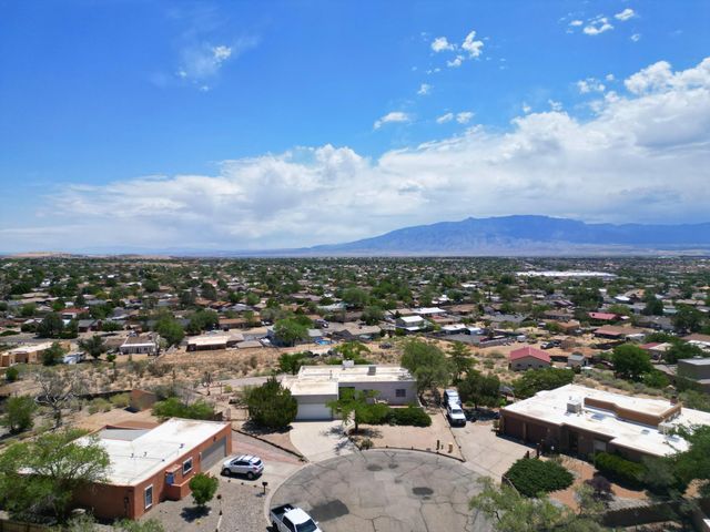 1195 Comanche Court SE, Rio Rancho, NM 87124