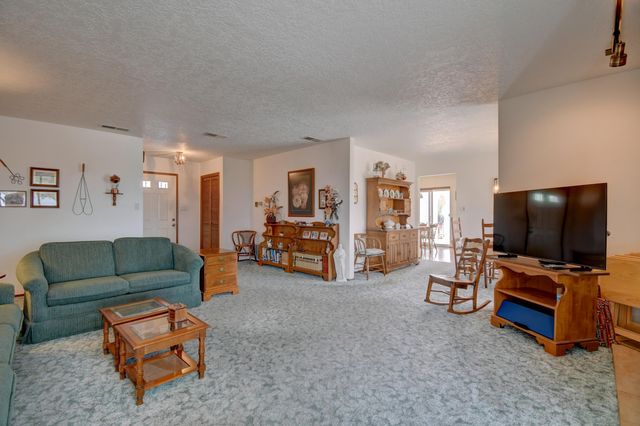 1195 Comanche Court SE, Rio Rancho, NM 87124