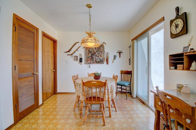 1195 Comanche Court SE, Rio Rancho, NM 87124