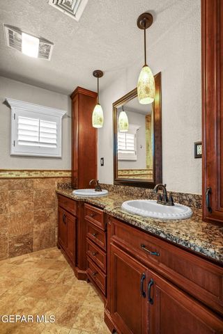 6504 La Cadena Drive, El Paso, TX 79912