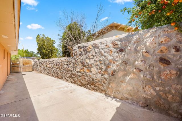 6504 La Cadena Drive, El Paso, TX 79912